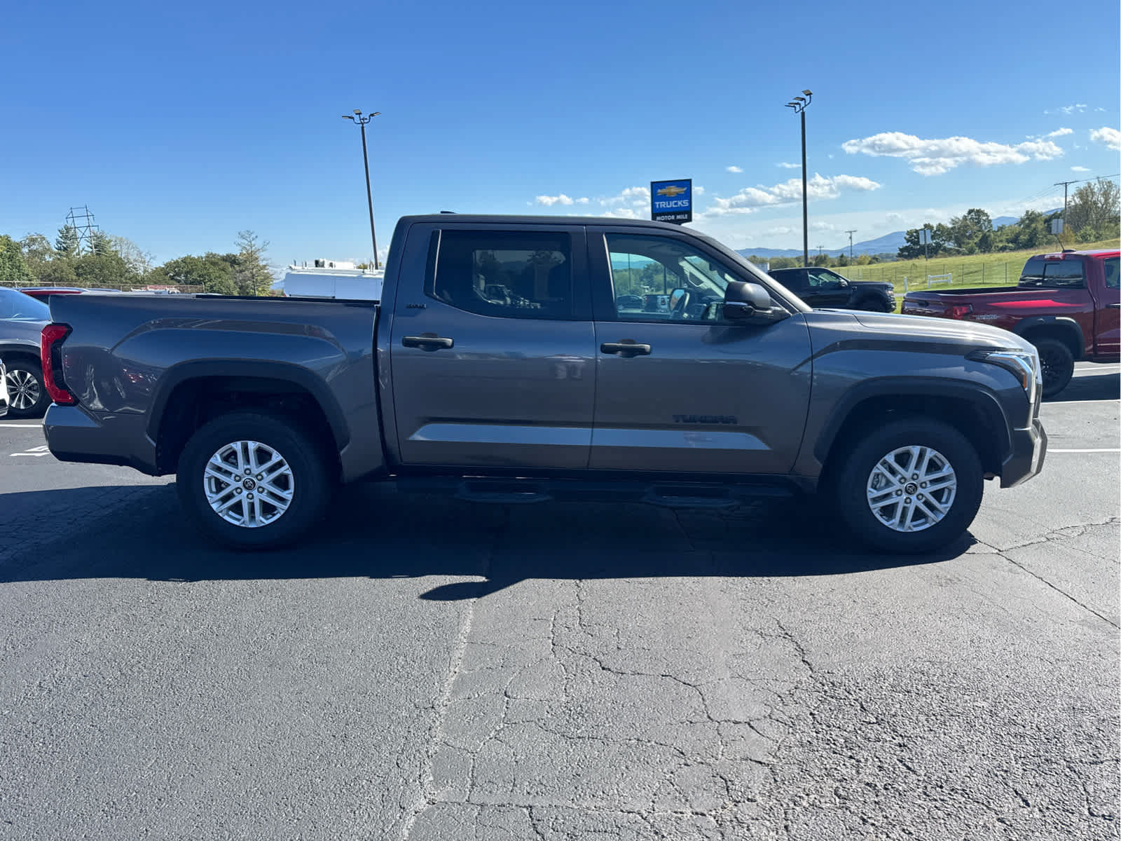 Used 2024 Toyota Tundra SR5 w/ SR5 Convenience Package AWD/4WD image 26