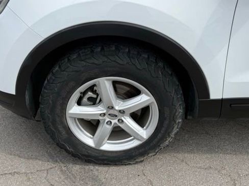 Used 2018 Ford Explorer 4WD image 10