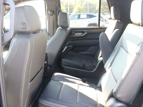 Used 2026 GMC Yukon Denali w/ Sun & Power Step Package AWD/4WD image 33