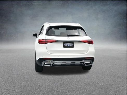 Used 2024 Mercedes-Benz GLC 300 image 9