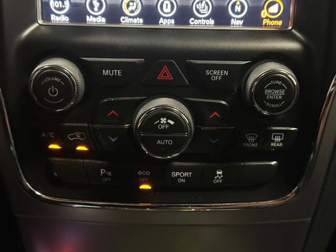 Used 2018 Jeep Grand Cherokee Overland AWD/4WD image 43