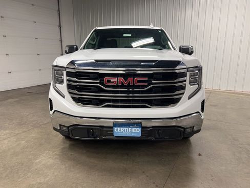 Certified 2024 GMC Sierra 1500 SLT image 3