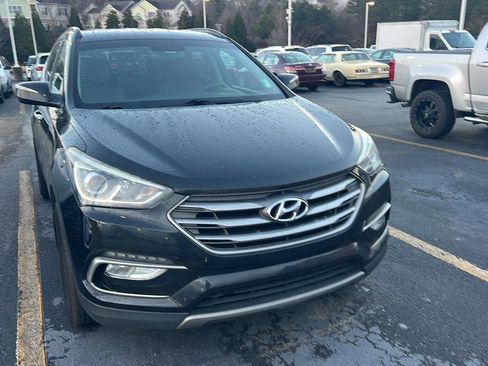 Used 2018 Hyundai Santa Fe Sport w/ 2.4L Value Package 02 image 4