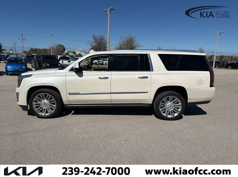Used 2015 Cadillac Escalade ESV Platinum image 7