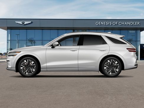 Certified 2026 Genesis Electrified GV70 AWD/4WD image 3