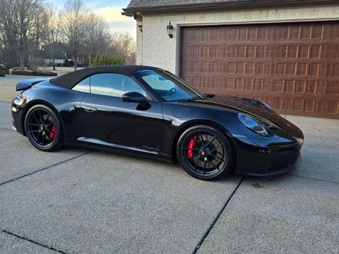 Used 2026 Porsche 911 Carrera 4 GTS AWD/4WD image 14