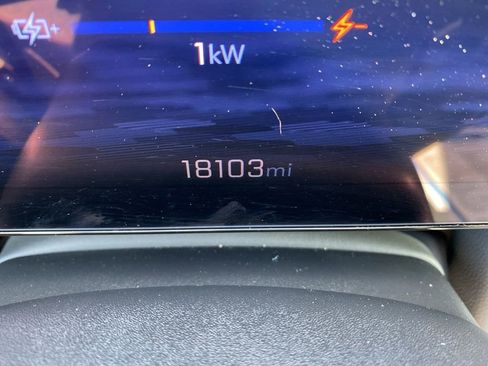 Used 2025 Chevrolet Equinox EV LT w/ Convenience Package image 6