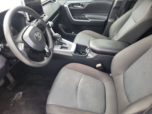 Used 2025 Toyota RAV4 XLE FWD image 12