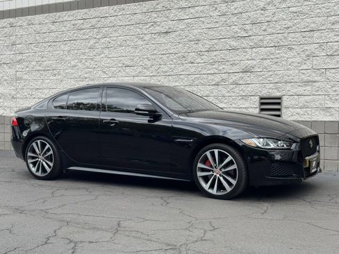 Used 2018 Jaguar XE S AWD/4WD image 4