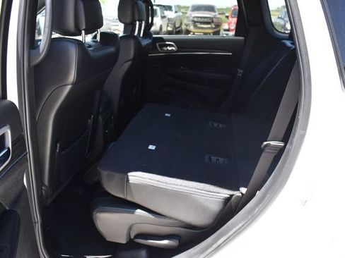 Used 2020 Jeep Grand Cherokee Limited AWD/4WD image 22