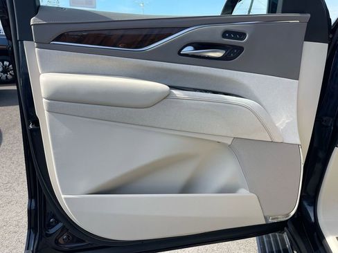 Used 2024 Cadillac Escalade Sport Platinum image 30