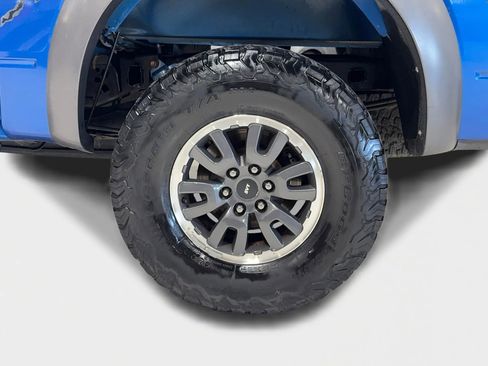 Used 2010 Ford F150 Raptor image 23