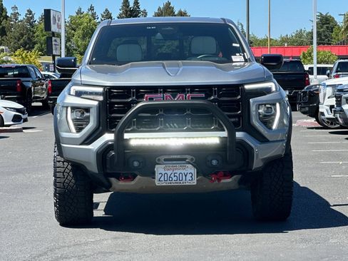 Used 2023 GMC Canyon AT4X w/ Edition 1 AWD/4WD image 10