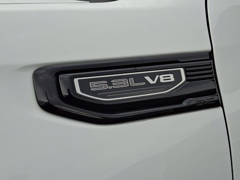 Used 2022 GMC Sierra 1500 Elevation image 32