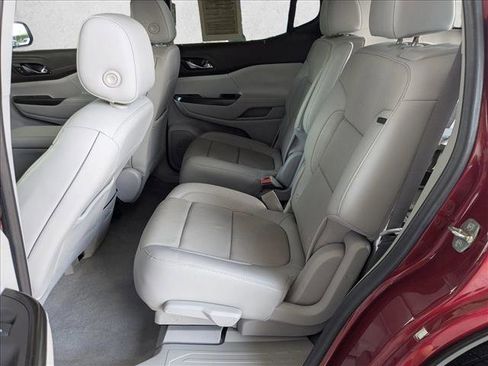 Used 2020 GMC Acadia SLT FWD image 16