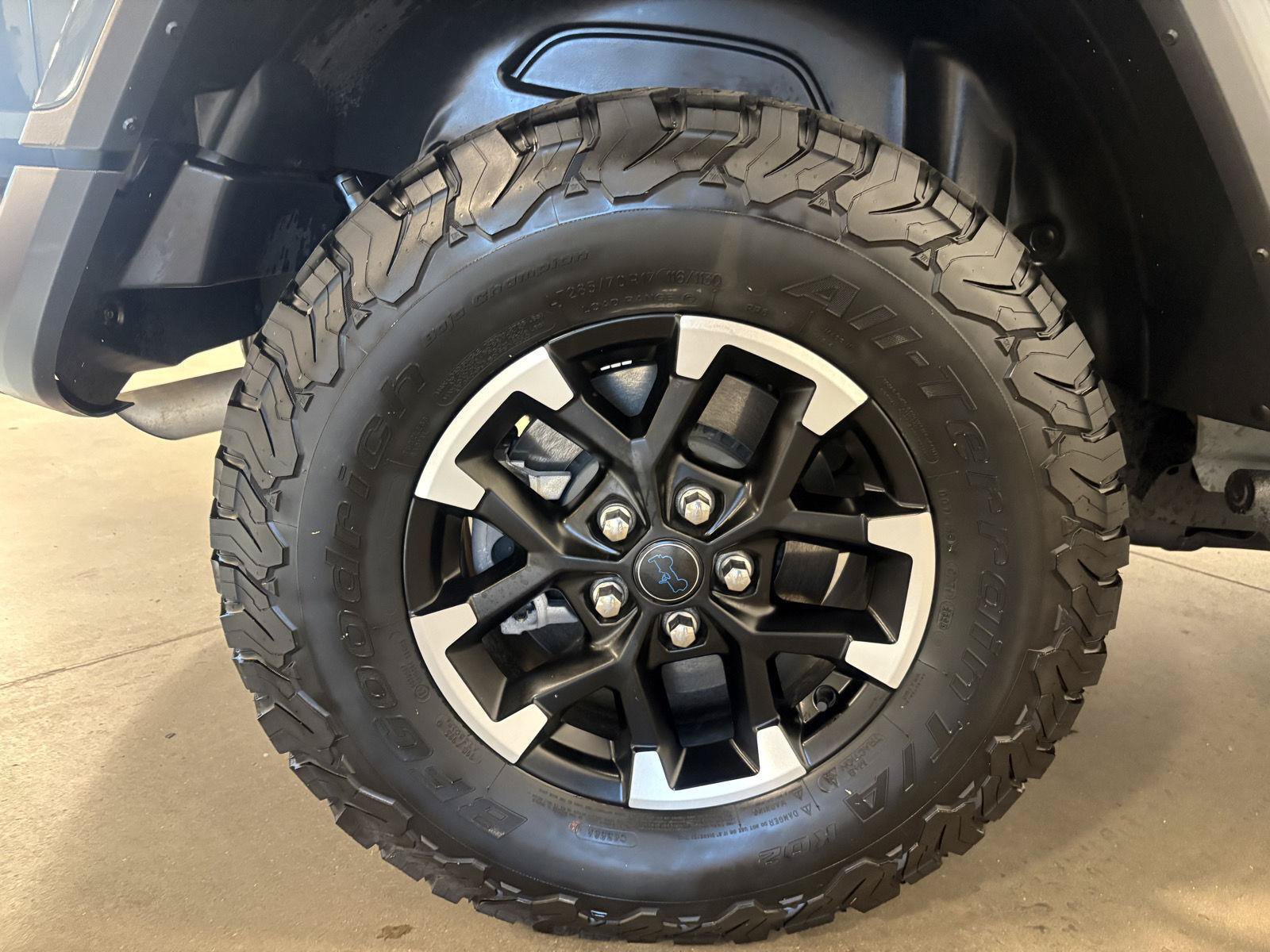 Used 2024 Jeep Wrangler Unlimited Rubicon 4xe AWD/4WD image 59