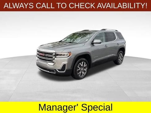 Used 2023 GMC Acadia SLE w/ Driver Convenience Package FWD image 3