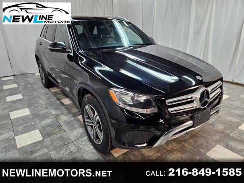 Used 2019 Mercedes-Benz GLC 300 4MATIC image 1