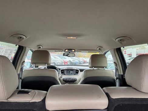 Used 2017 Kia Sorento EX image 30