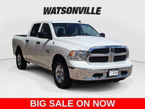 Used 2022 RAM 1500 Classic SLT w/ Electronics Group AWD/4WD image 1