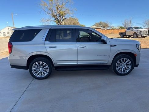 Used 2024 GMC Yukon Denali image 9