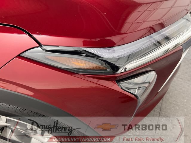 Used 2025 Chevrolet Trax LT w/ LT Convenience Package FWD image 10
