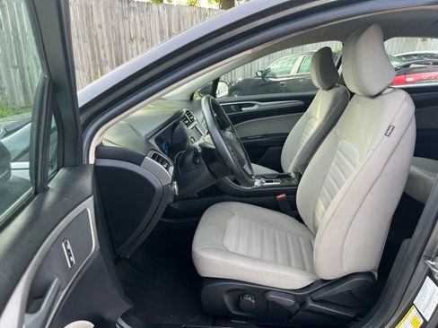 Used 2020 Ford Fusion S FWD image 15