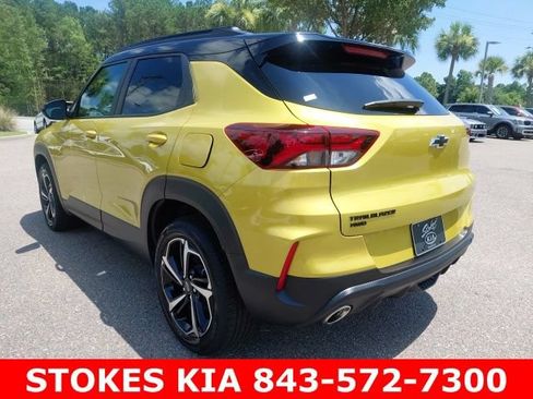 Used 2023 Chevrolet TrailBlazer RS w/ Sun and Liftgate Package AWD/4WD image 7