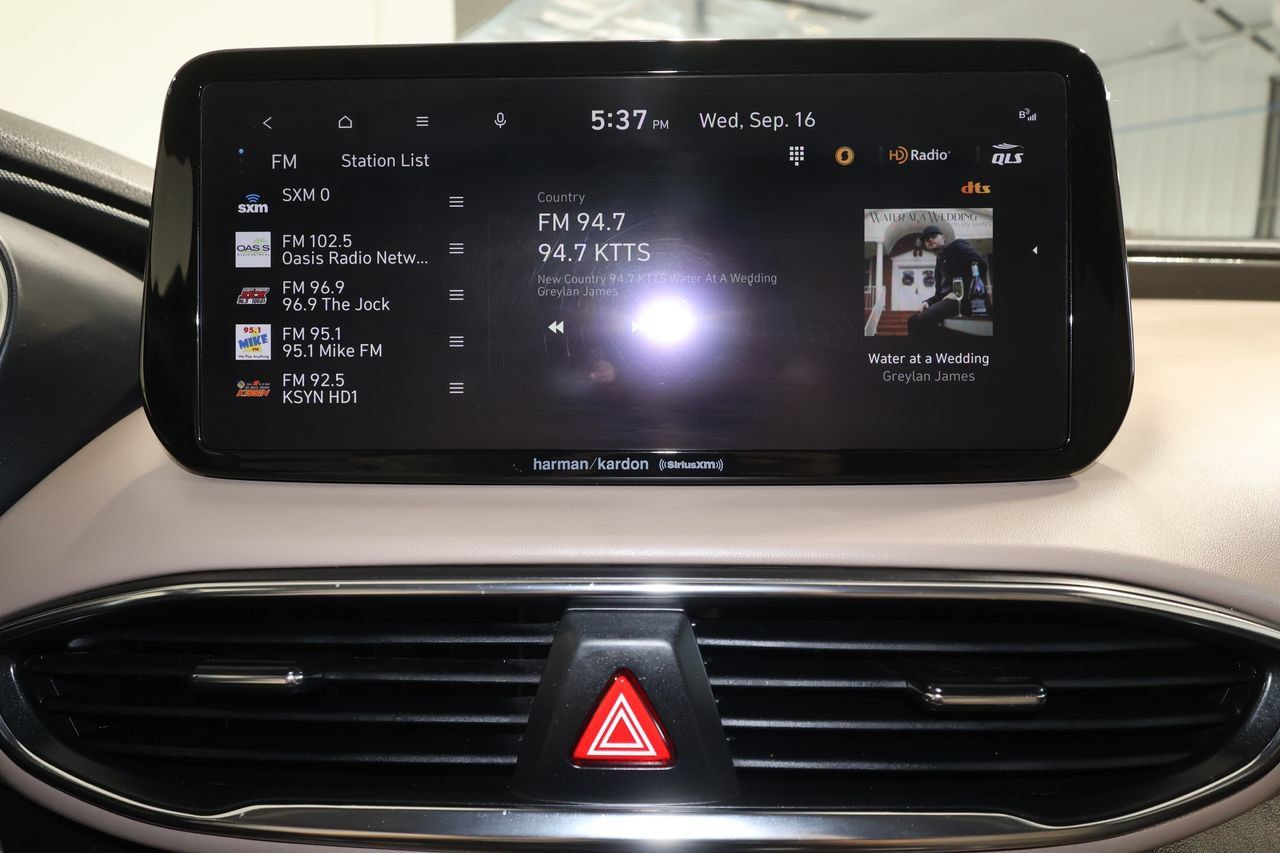 Used 2023 Hyundai Santa Fe SEL w/ Premium Package FWD image 12