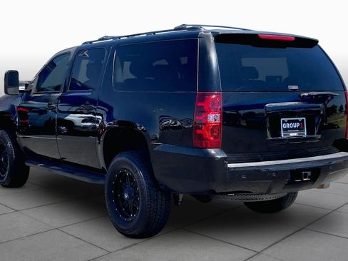 Used 2008 Chevrolet Suburban 2500 LT AWD/4WD image 10