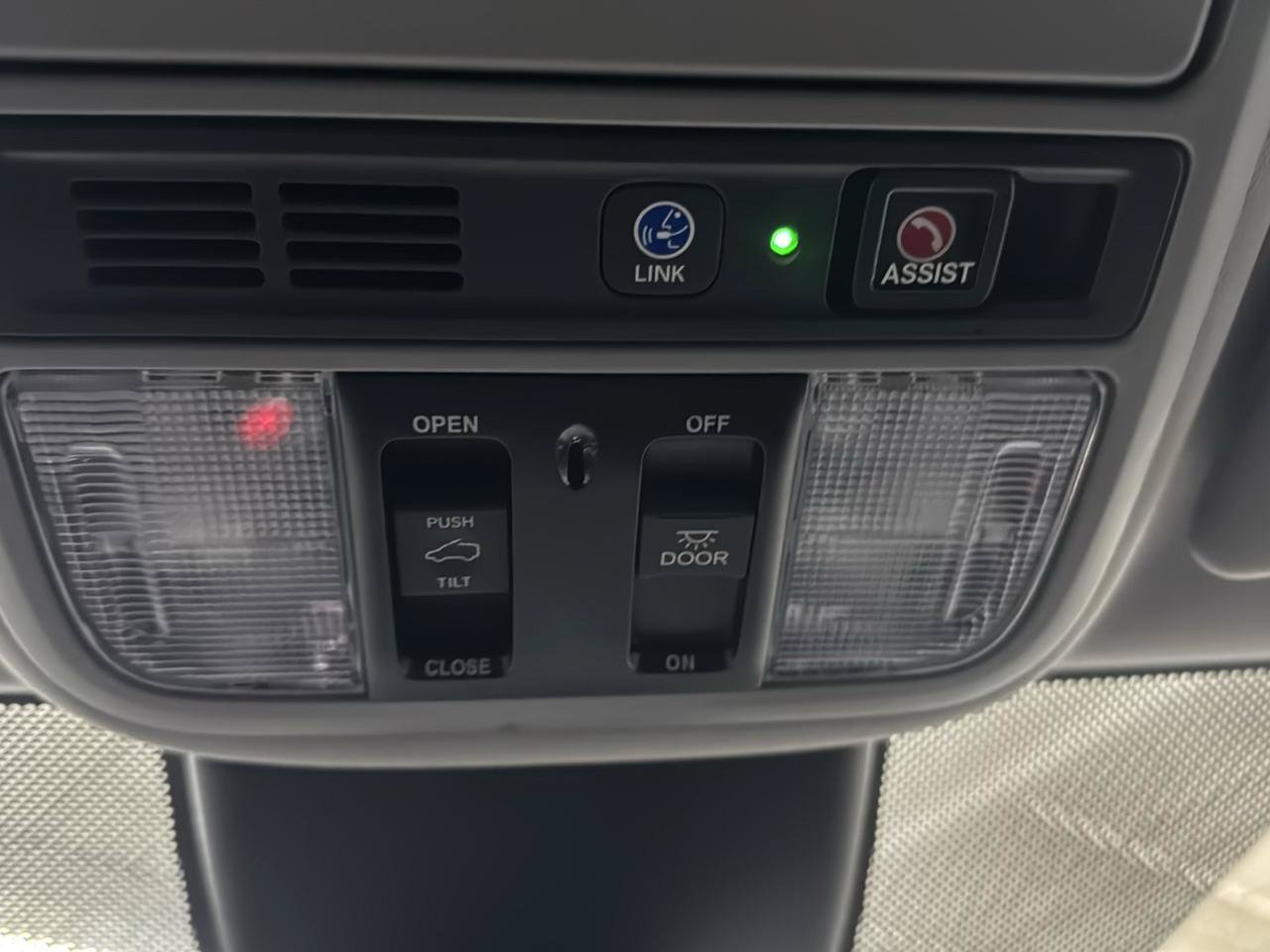 Used 2023 Honda Odyssey Touring image 18