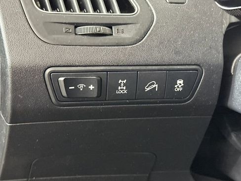 Used 2013 Hyundai Tucson GLS image 19