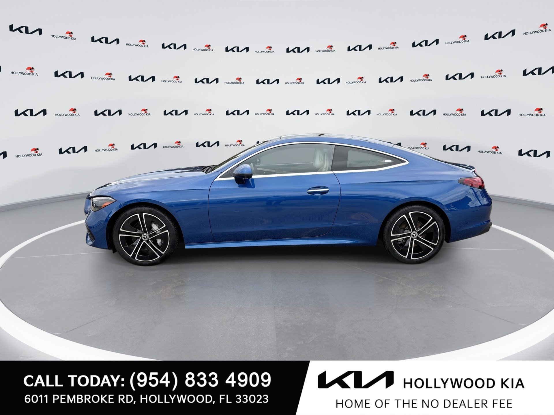 Used 2024 Mercedes-Benz CLE 300 4MATIC Coupe image 5