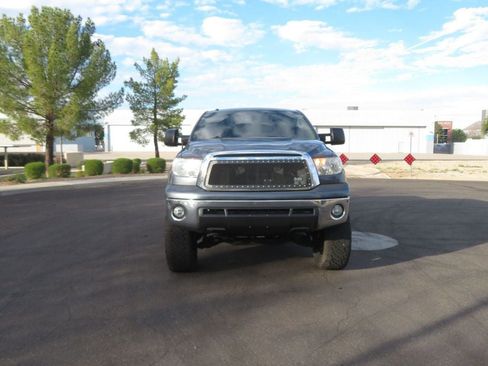Used 2010 Toyota Tundra Limited w/ Platinum Pkg image 11
