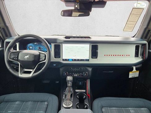 New 2025 Ford Bronco Heritage Edition image 15