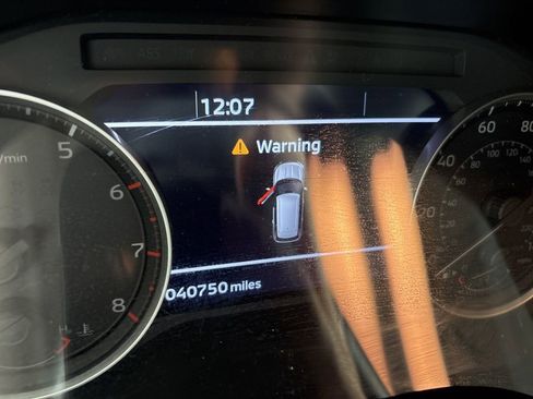 Used 2024 Mitsubishi Outlander SE image 30