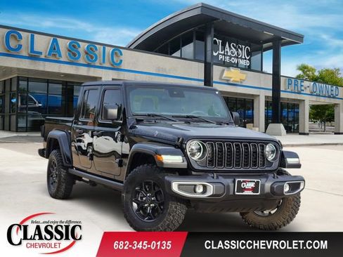 Used 2024 Jeep Gladiator Sport AWD/4WD image 1