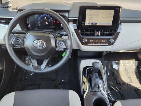 Used 2026 Toyota Corolla LE FWD image 3