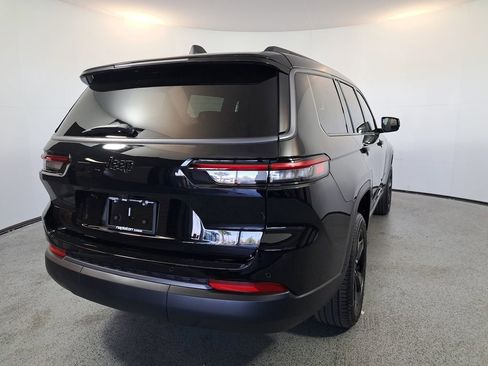 New 2026 Jeep Grand Cherokee L Limited w/ Limited Altitude Package RWD image 6