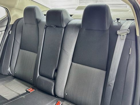 Used 2020 Nissan Sentra SV FWD image 8