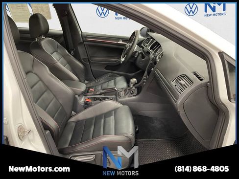Used 2021 Volkswagen GTI SE FWD image 15