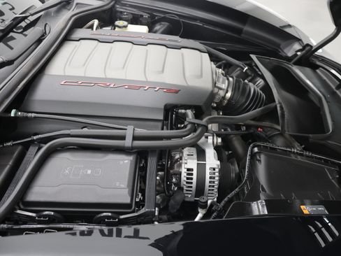 Used 2016 Chevrolet Corvette Stingray Coupe w/ Carbon Flash Badge Package RWD image 18