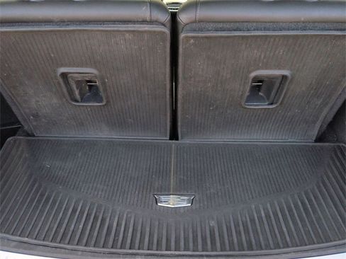 Used 2020 Cadillac XT6 Premium Luxury image 25