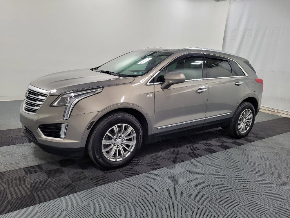 Used 2018 Cadillac XT5 Luxury FWD image 2