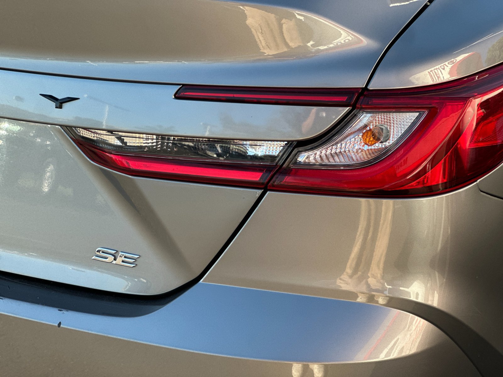Used 2025 Toyota Camry SE FWD image 23