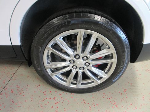 Used 2022 Cadillac XT5 Sportv w/ Technology Package AWD/4WD image 18