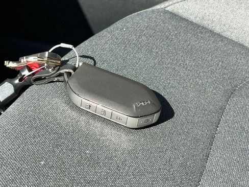 Used 2025 Kia K4 LXS image 21