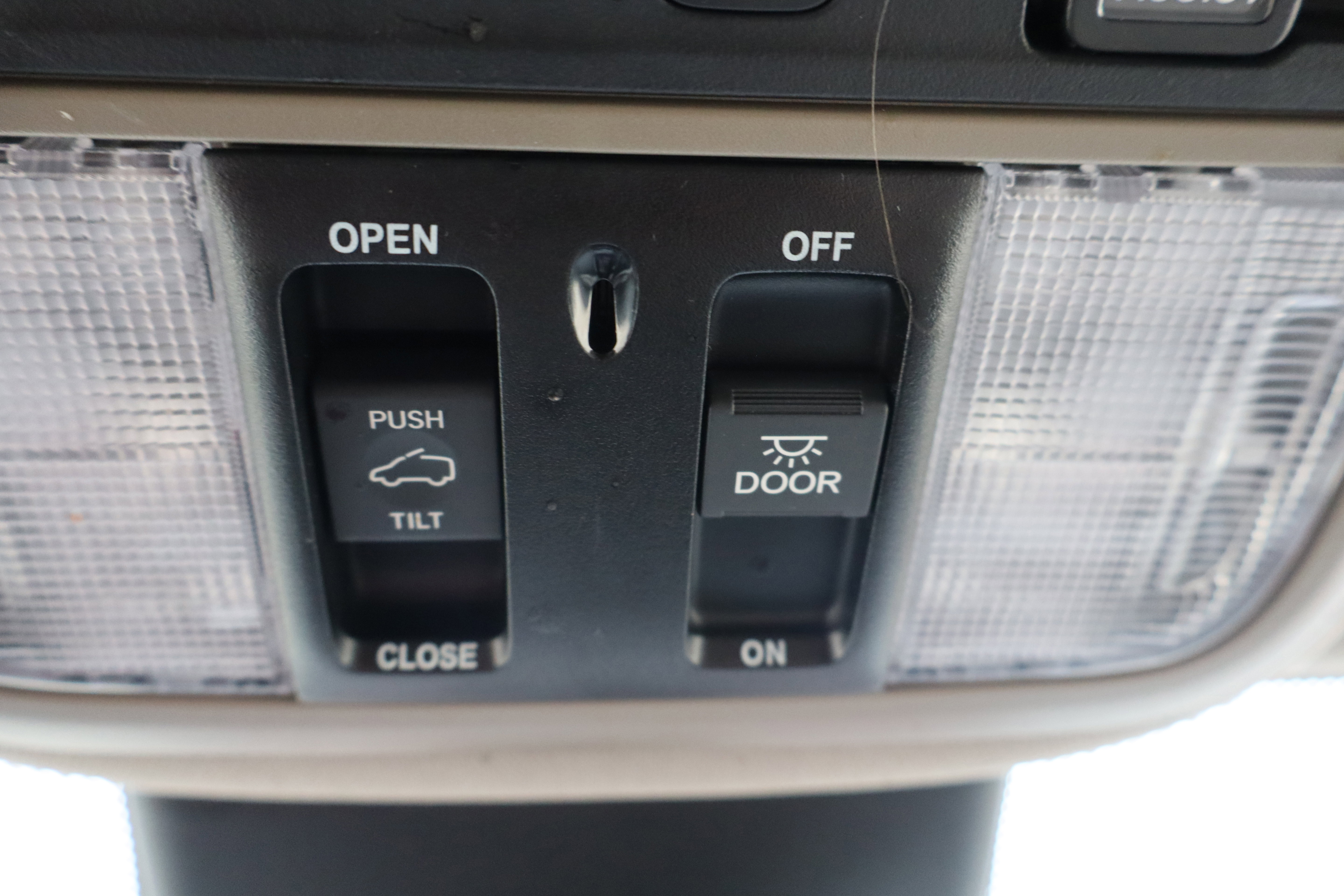 Used 2024 Honda Odyssey Elite image 27
