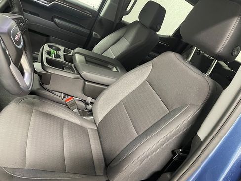 Used 2024 GMC Sierra 1500 Elevation image 12