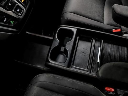 Used 2019 Honda Odyssey EX image 24